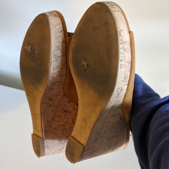 Tan Wedges - Picture 6 of 6